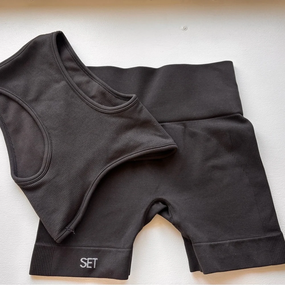 SET Active Seamless Rib Activewear Set (Bra & Shorts) - Picture 5 of 7